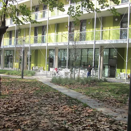 Hostel Uba *