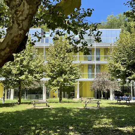 Uba Hostel