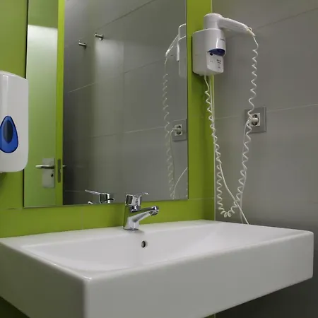 Uba Hostel San Sebastian